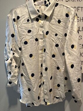 Women’s Polk a dot blouse